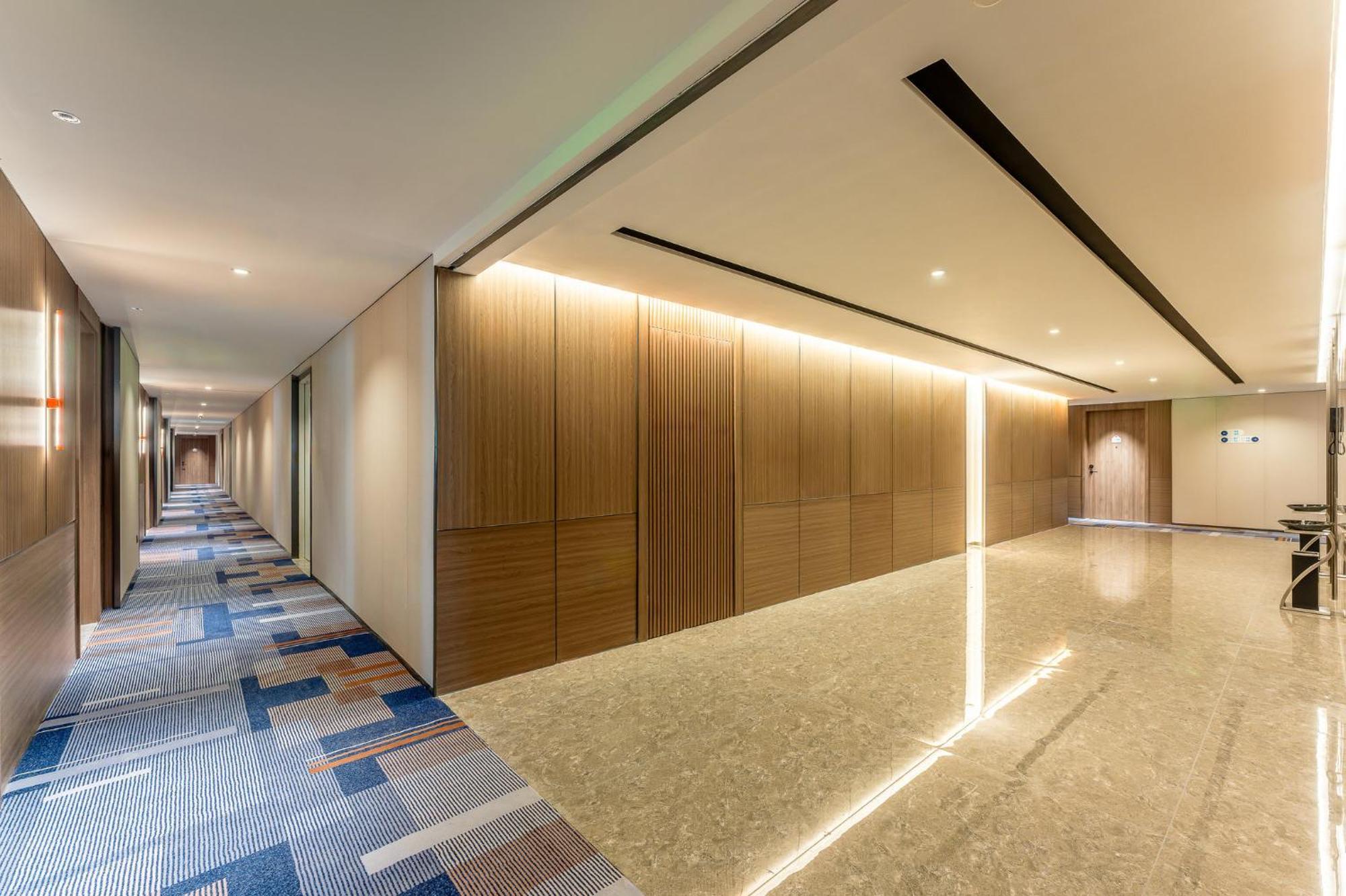 Holiday Inn Express Taizhou City Center By Ihg Exterior photo